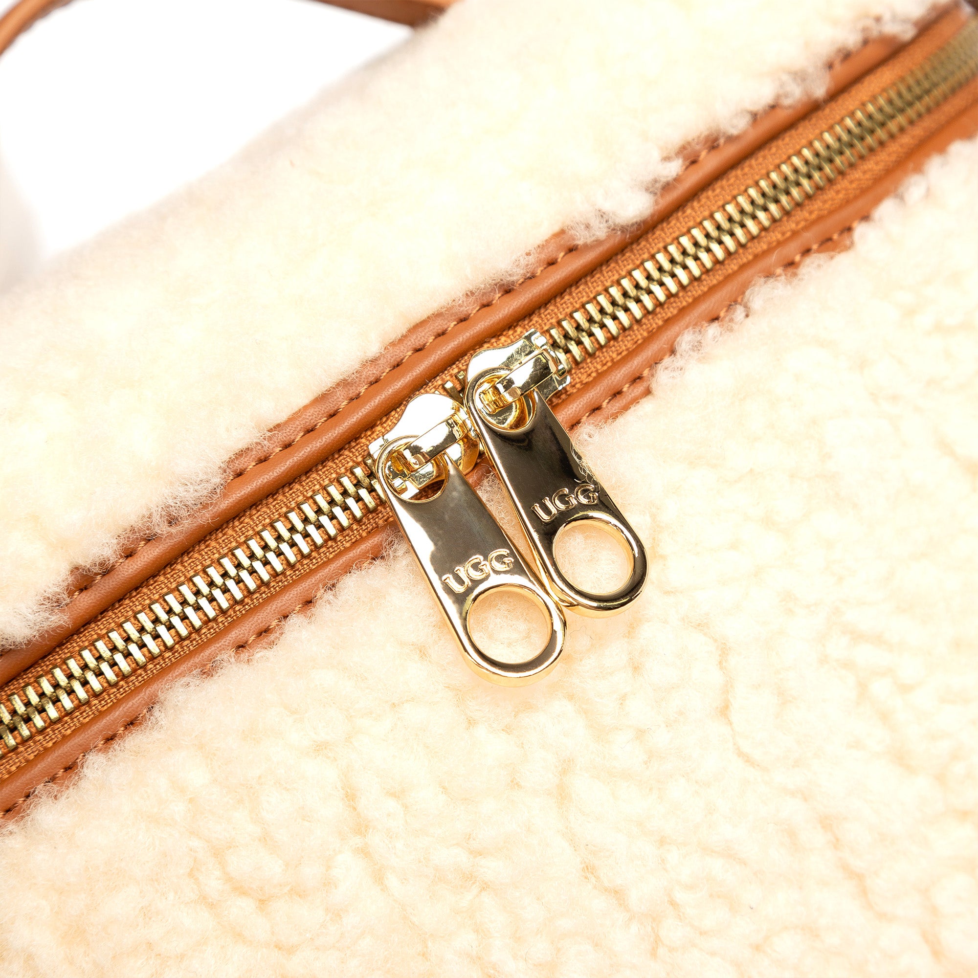 Shearling Box Bag Uggs