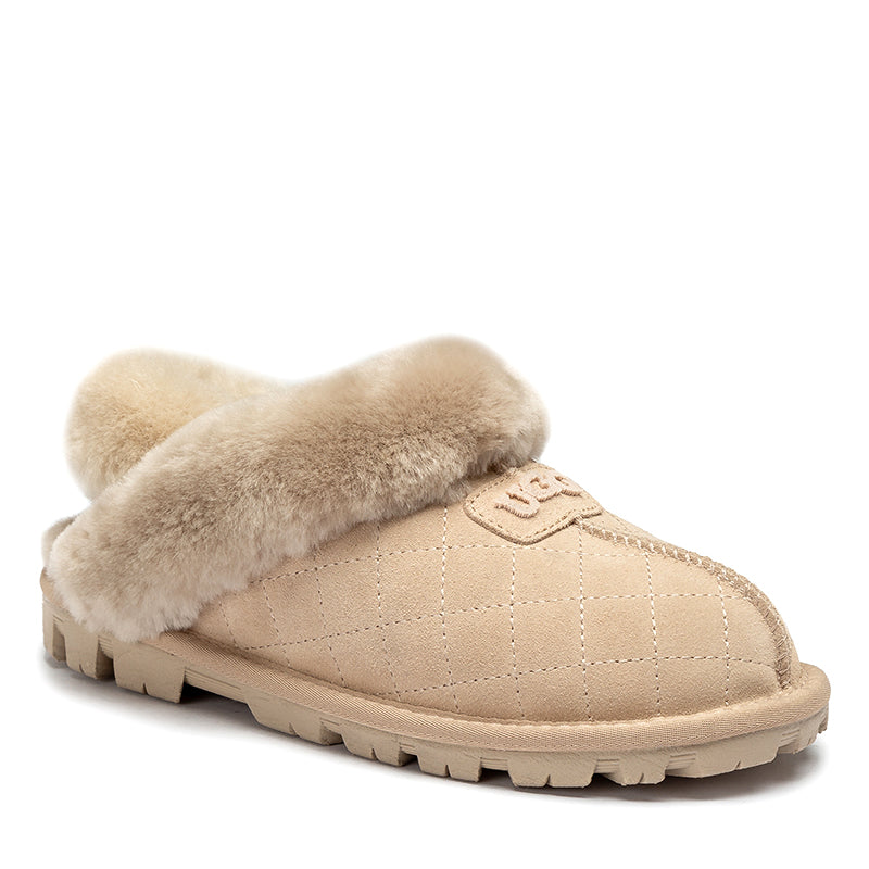 Fluffy Strap Logo Uggs