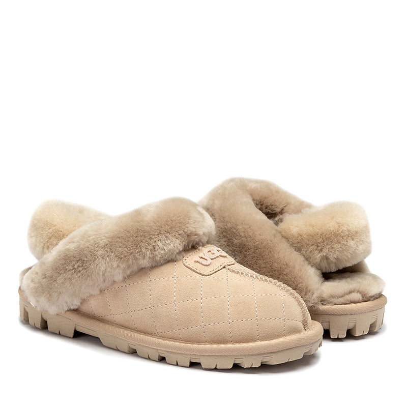 Fluffy Strap Logo Uggs