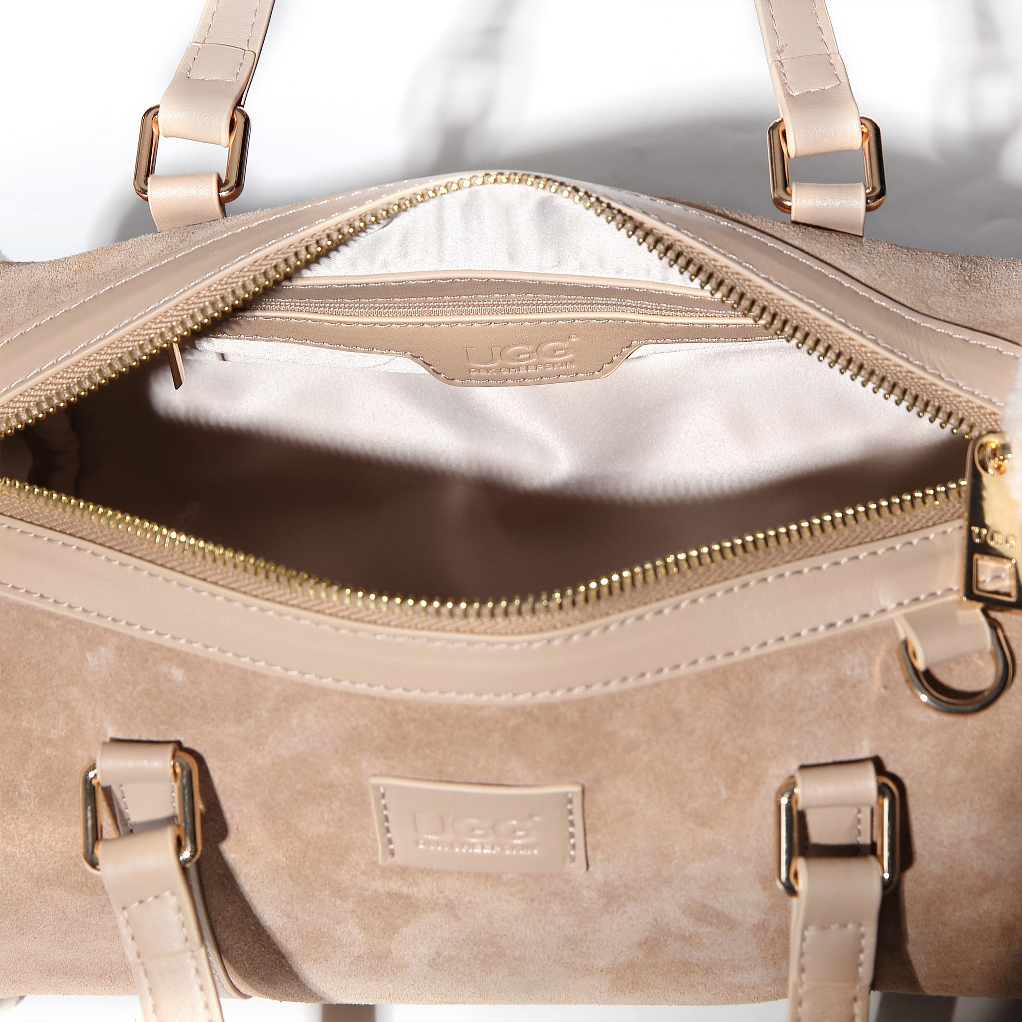 Fluffy Hand Bag Uggs